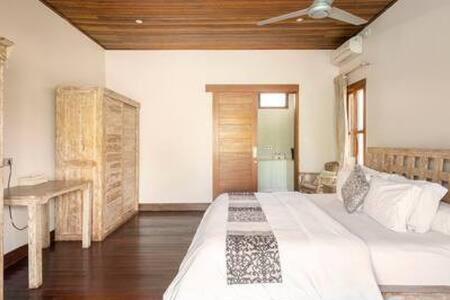 Villa Agung Lembongan Exteriör bild