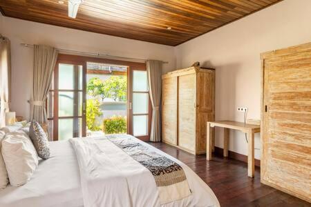 Villa Agung Lembongan Exteriör bild